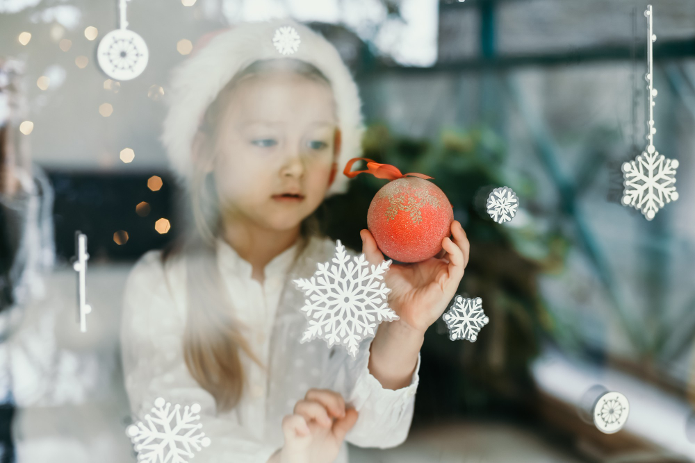 Winter-themed food and drinks like hot chocolate bars, frosty cupcakes, and snowflake-shaped mini pizzas.